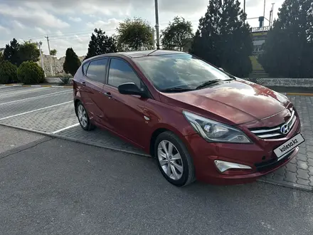 Hyundai Accent 2015 года за 4 500 000 тг. в Актау – фото 2