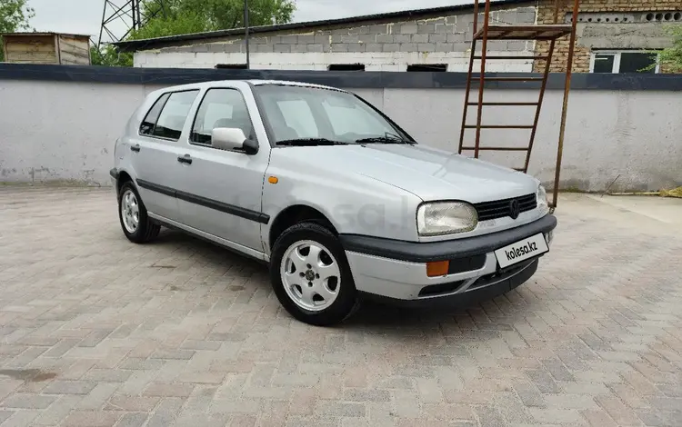 Volkswagen Golf 1996 годаүшін1 850 000 тг. в Алматы
