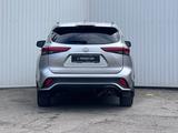 Toyota Highlander 2021 года за 17 990 000 тг. в Караганда – фото 4