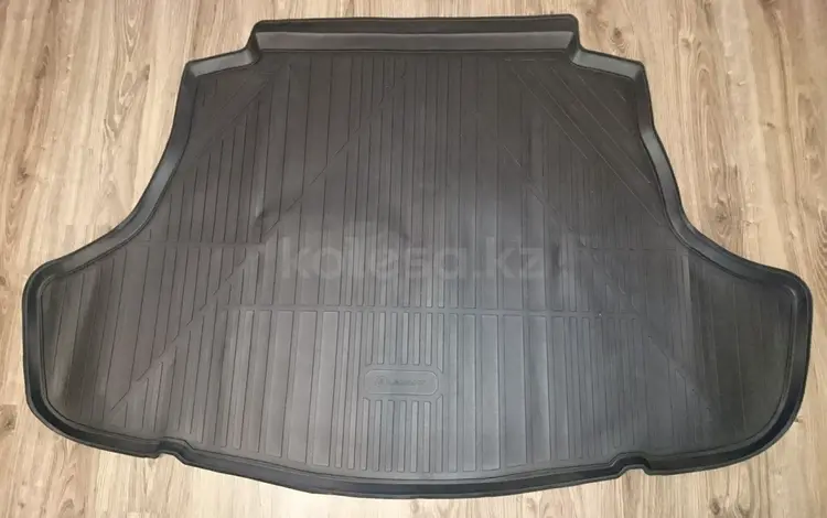 Коврик в багажник Toyota Camry 70 за 15 000 тг. в Алматы