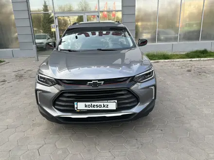 Chevrolet Tracker 2021 года за 9 300 000 тг. в Алматы – фото 2
