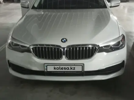 BMW 530 2017 года за 15 800 000 тг. в Алматы – фото 2