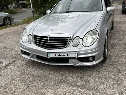 Mercedes-Benz E 320 2002 года за 6 000 000 тг. в Шымкент – фото 4