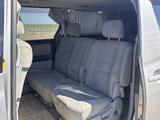Toyota Alphard 2004 года за 7 500 000 тг. в Атырау – фото 4