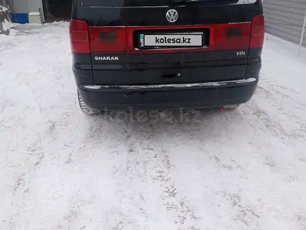 Volkswagen Sharan 2002 года за 3 000 000 тг. в Петропавловск