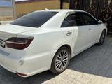 Toyota Camry 2017 года за 6 000 000 тг. в Актау – фото 2