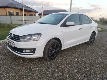 Volkswagen Polo 2017 года за 3 400 000 тг. в Актобе – фото 2