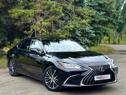 Lexus ES 250 2022 года за 28 000 000 тг. в Костанай