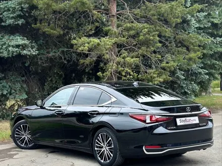 Lexus ES 250 2022 года за 28 000 000 тг. в Костанай – фото 4