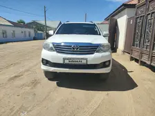 Toyota Fortuner, 2015