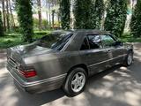 Mercedes-Benz E 320 1994 годаfor3 300 000 тг. в Талдыкорган