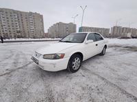 Toyota Camry 1998 года за 2 800 000 тг. в Астана