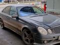 Mercedes-Benz E 500 2004 года за 4 600 000 тг. в Астана – фото 15