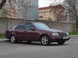 Mercedes-Benz C 180 1996 годаүшін2 950 000 тг. в Алматы – фото 2