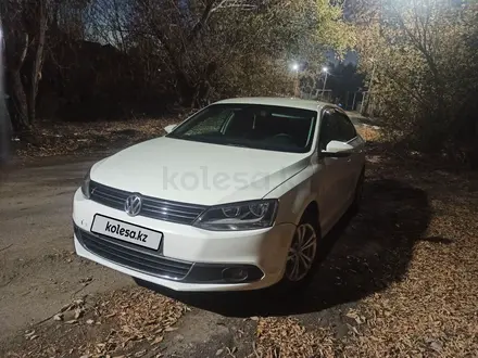 Volkswagen Jetta 2014 года за 5 500 000 тг. в Костанай