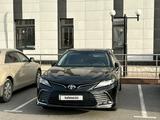 Toyota Camry 2023 годаfor16 900 000 тг. в Шымкент – фото 4