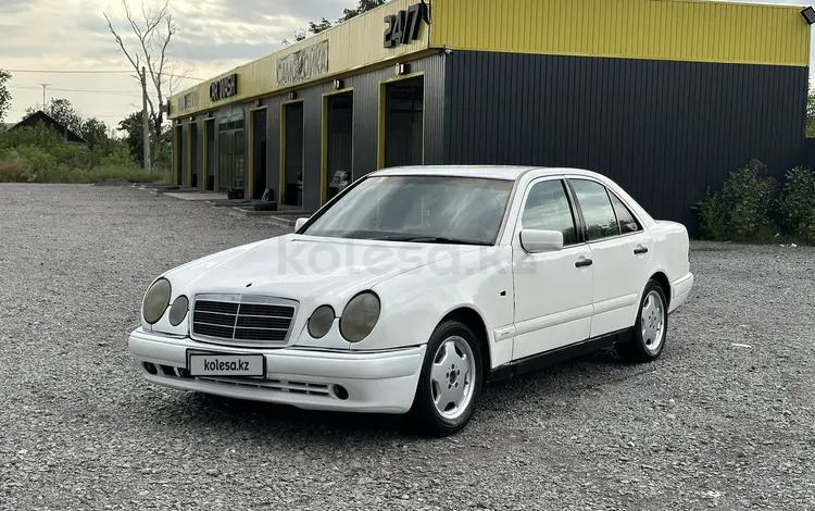 Mercedes-Benz E 280 1996 года за 1 990 000 тг. в Караганда