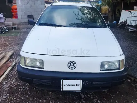 Volkswagen Passat 1992 года за 1 600 000 тг. в Есик