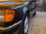 Mercedes-Benz E 300 1993 годаүшін3 000 000 тг. в Актобе – фото 4