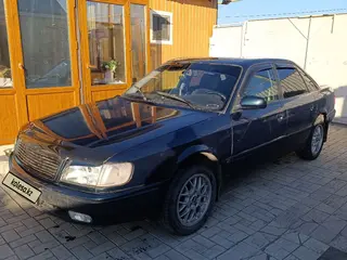 Audi 100