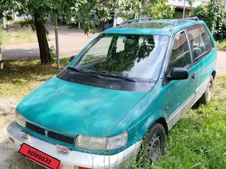 Mitsubishi Space Runner, 1992