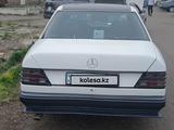 Mercedes-Benz E 230 1991 года за 2 200 000 тг. в Алматы – фото 4