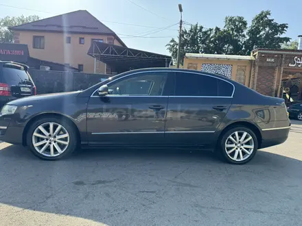 Volkswagen Passat 2009 года за 3 400 000 тг. в Алматы – фото 10