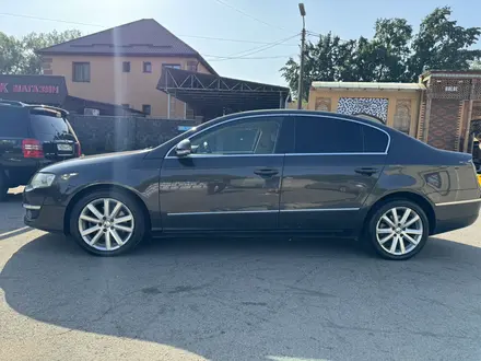 Volkswagen Passat 2009 года за 3 400 000 тг. в Алматы – фото 11