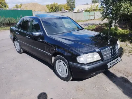 Mercedes-Benz C 200 1996 года за 2 600 000 тг. в Атбасар – фото 4