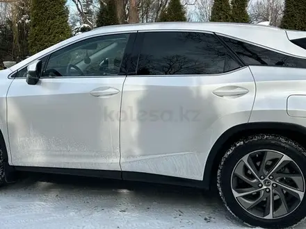 Lexus RX 200t 2019 года за 27 000 000 тг. в Алматы – фото 2