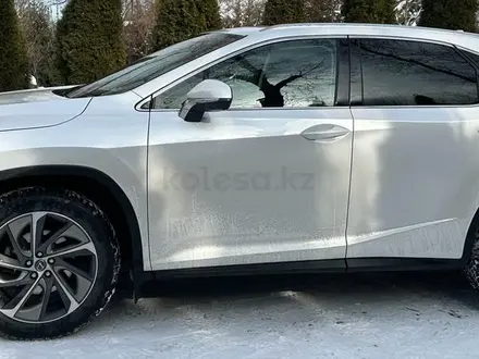 Lexus RX 200t 2019 года за 27 000 000 тг. в Алматы – фото 3