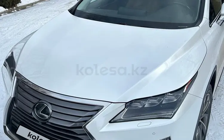 Lexus RX 200t 2019 годаүшін22 500 000 тг. в Алматы