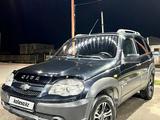 Chevrolet Niva 2010 годаүшін3 000 000 тг. в Шымкент – фото 2