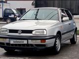 Volkswagen Golf 1996 годаүшін1 900 000 тг. в Шымкент