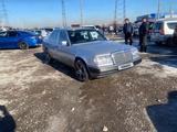 Mercedes-Benz E 230 1992 года за 1 750 000 тг. в Шымкент – фото 3