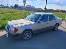 Mercedes-Benz E-Class, 1990