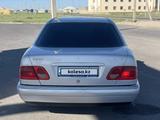 Mercedes-Benz E 280 1998 годаүшін2 300 000 тг. в Туркестан – фото 3