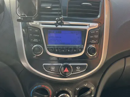 Hyundai Accent 2014 года за 4 500 000 тг. в Усть-Каменогорск – фото 17