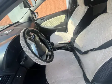 Hyundai Accent 2014 года за 4 500 000 тг. в Усть-Каменогорск – фото 10