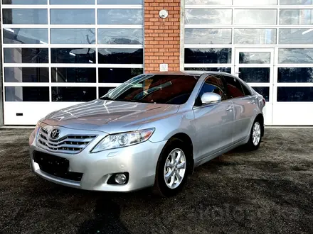 Toyota Camry 2010 года за 6 810 000 тг. в Актобе