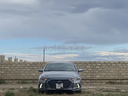 Hyundai Elantra 2017 года за 4 700 000 тг. в Актау – фото 2