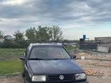 Volkswagen Vento 1993 года за 1 000 000 тг. в Караганда – фото 2