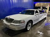 Lincoln Town Car 2003 года за 6 600 000 тг. в Алматы