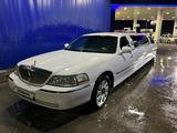 Lincoln Town Car 2003 года за 6 600 000 тг. в Алматы – фото 4