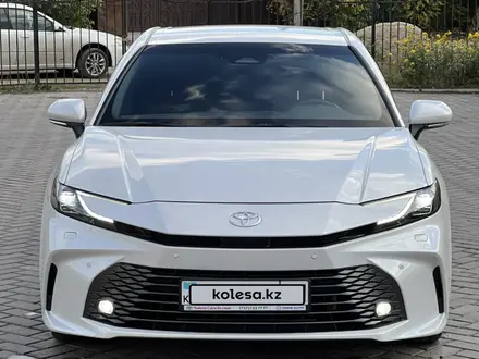 Toyota Camry 2024 года за 18 000 000 тг. в Семей – фото 2