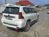 Toyota Land Cruiser Prado 2023 годаfor28 500 000 тг. в Алматы – фото 4