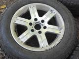 Комплект оригинальных дисков R18. С шинами 265/60/18 за 210 000 тг. в Алматы – фото 4