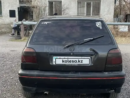 Volkswagen Golf 1991 года за 1 100 000 тг. в Караганда – фото 4