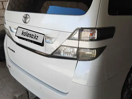 Toyota Vellfire 2010 года за 10 000 000 тг. в Актау – фото 4