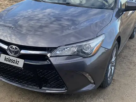 Toyota Camry 2016 года за 6 100 000 тг. в Атырау – фото 7